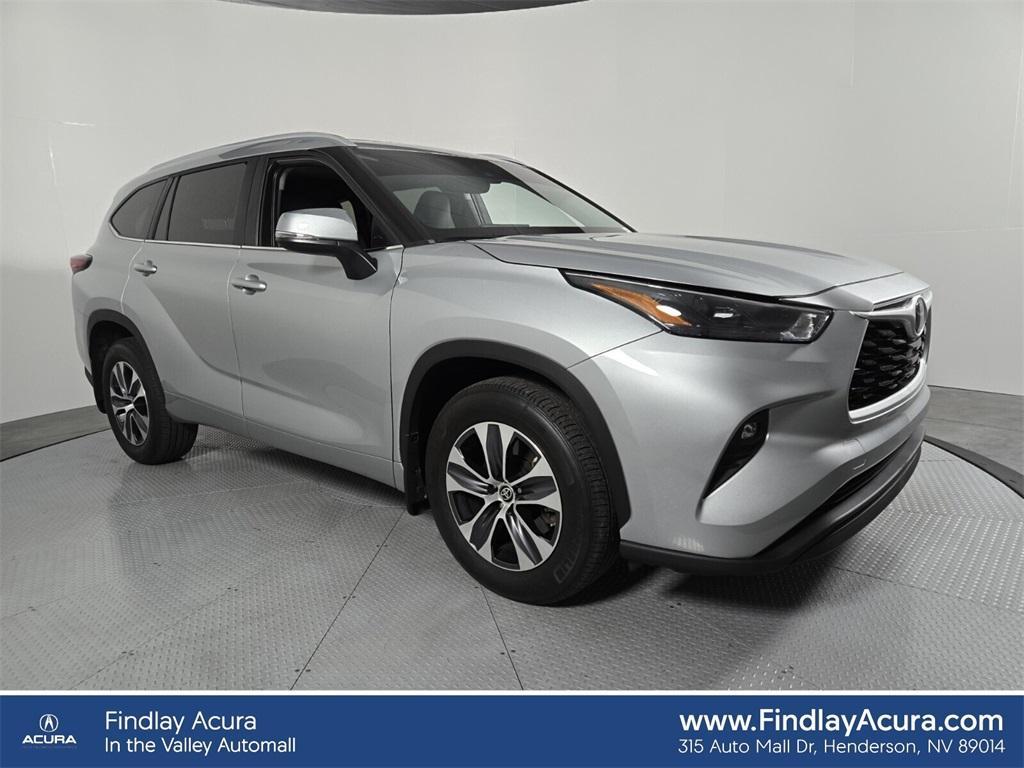 used 2024 Toyota Highlander car, priced at $42,142
