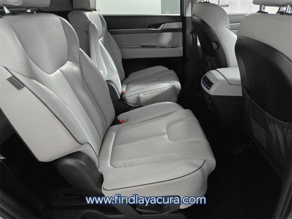 used 2024 Hyundai Palisade car, priced at $32,177