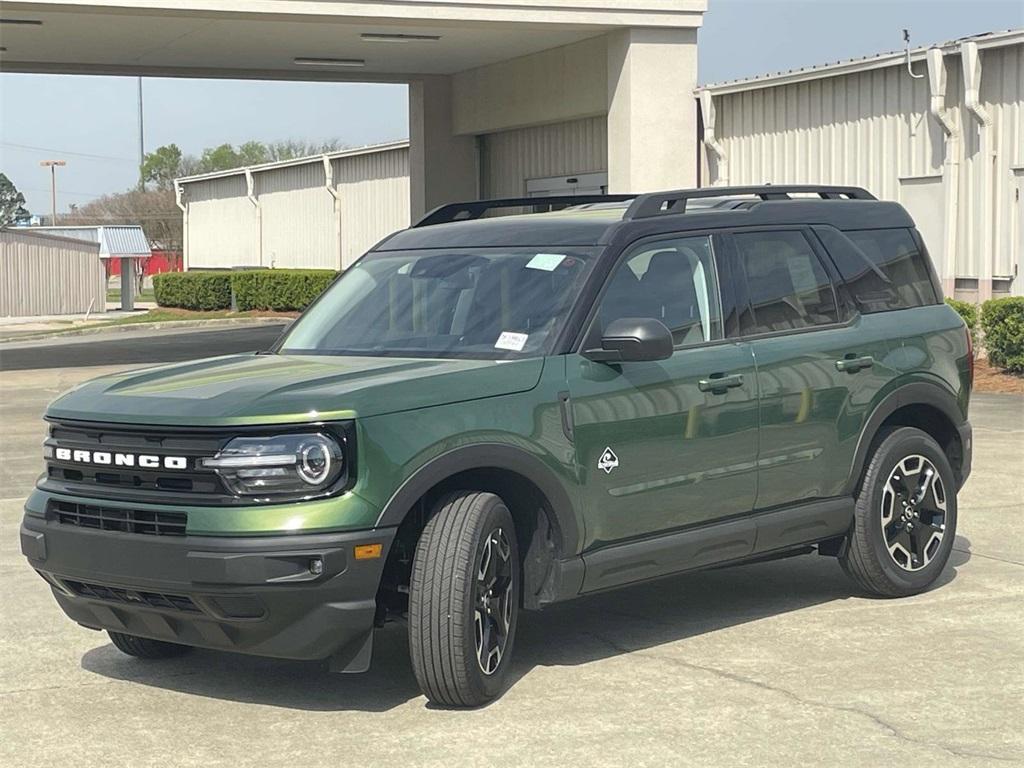 new 2024 Ford Bronco Sport car, priced at $27,995
