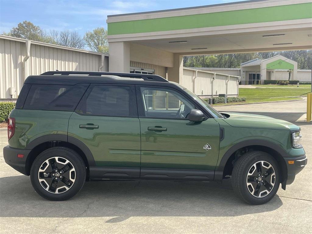 new 2024 Ford Bronco Sport car, priced at $27,995