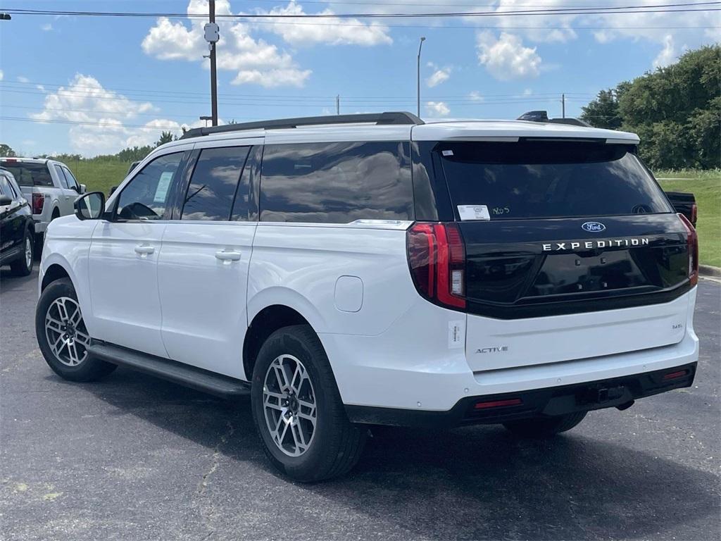 new 2025 Ford Expedition Max car, priced at $70,705