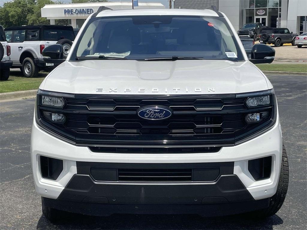 new 2025 Ford Expedition Max car, priced at $70,705