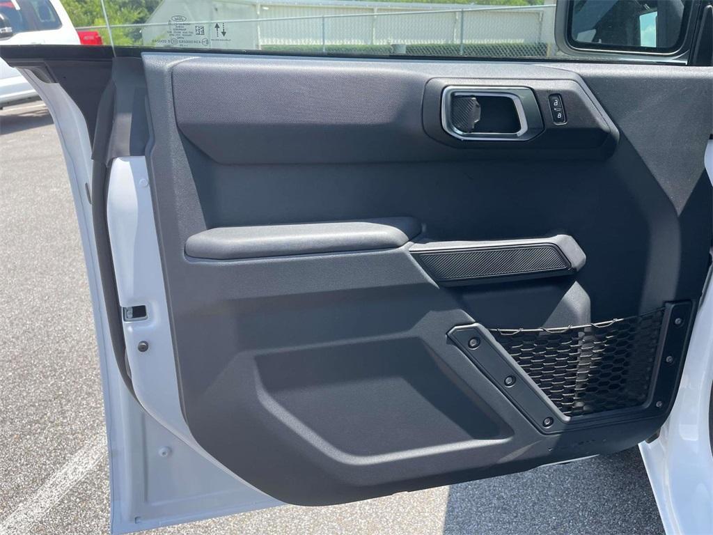 new 2025 Ford Bronco car, priced at $38,001