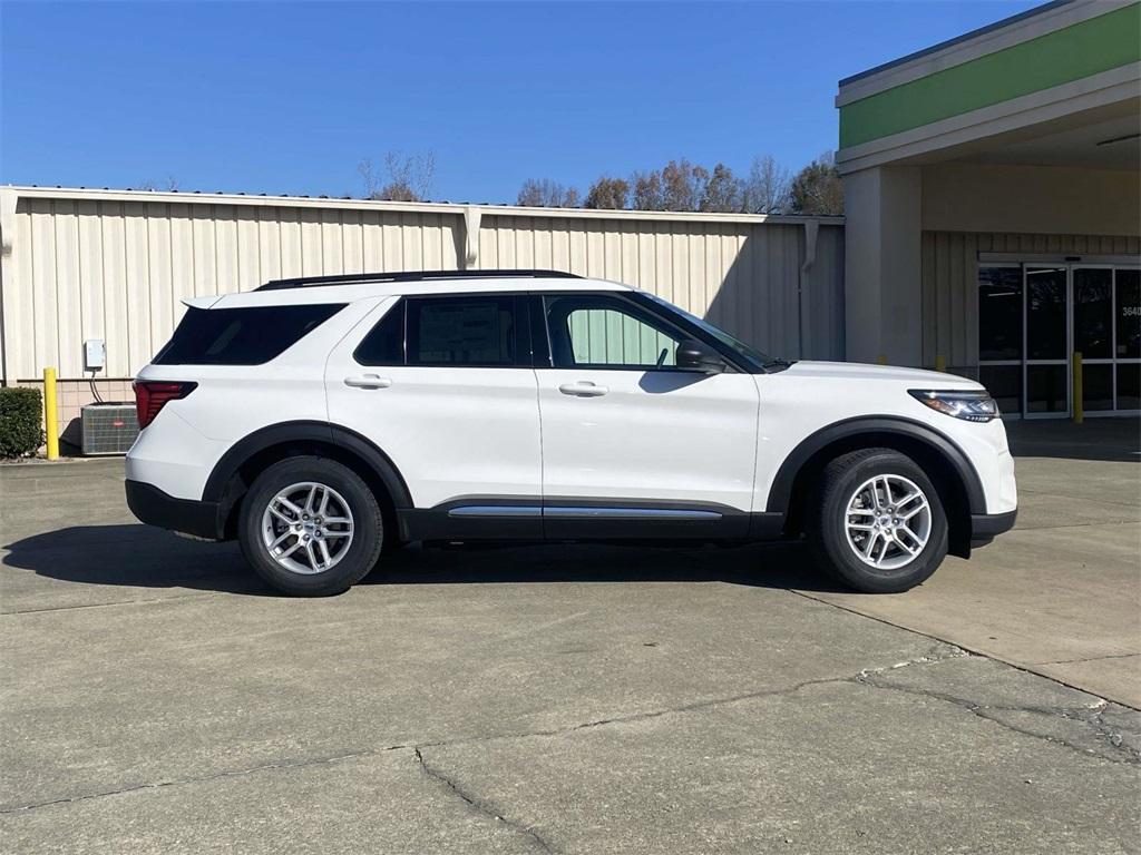 new 2025 Ford Explorer car, priced at $35,990