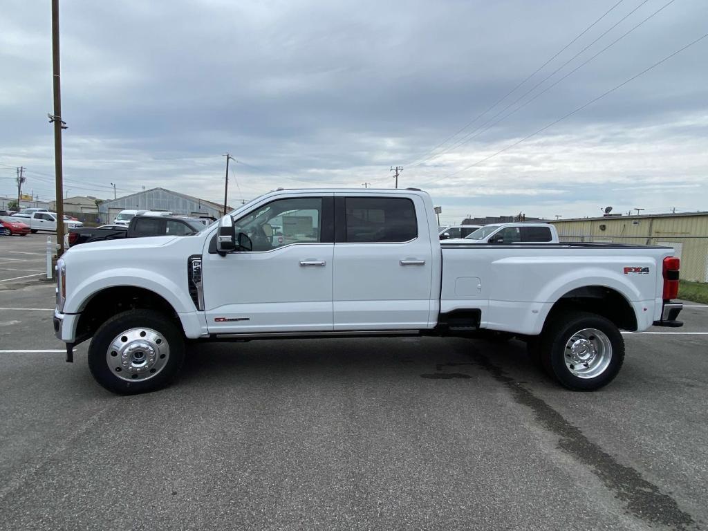 new 2025 Ford F-450 car, priced at $94,875