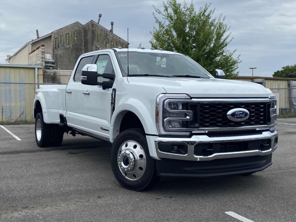 new 2025 Ford F-450 car, priced at $94,875