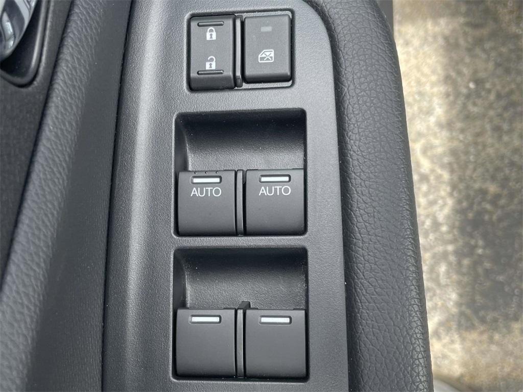 used 2022 Honda Pilot car, priced at $33,495