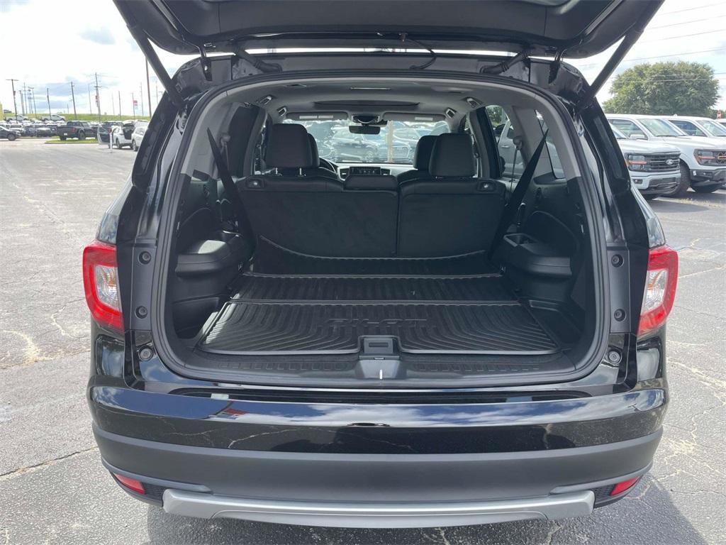 used 2022 Honda Pilot car, priced at $33,495