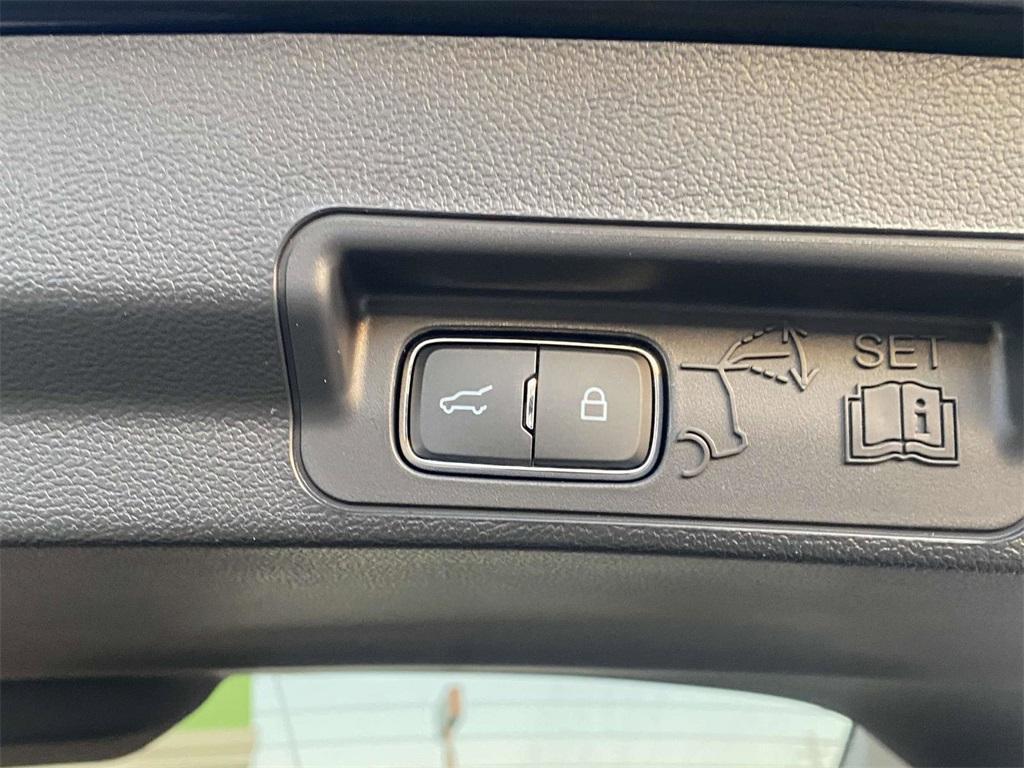 new 2025 Ford Explorer car, priced at $33,995