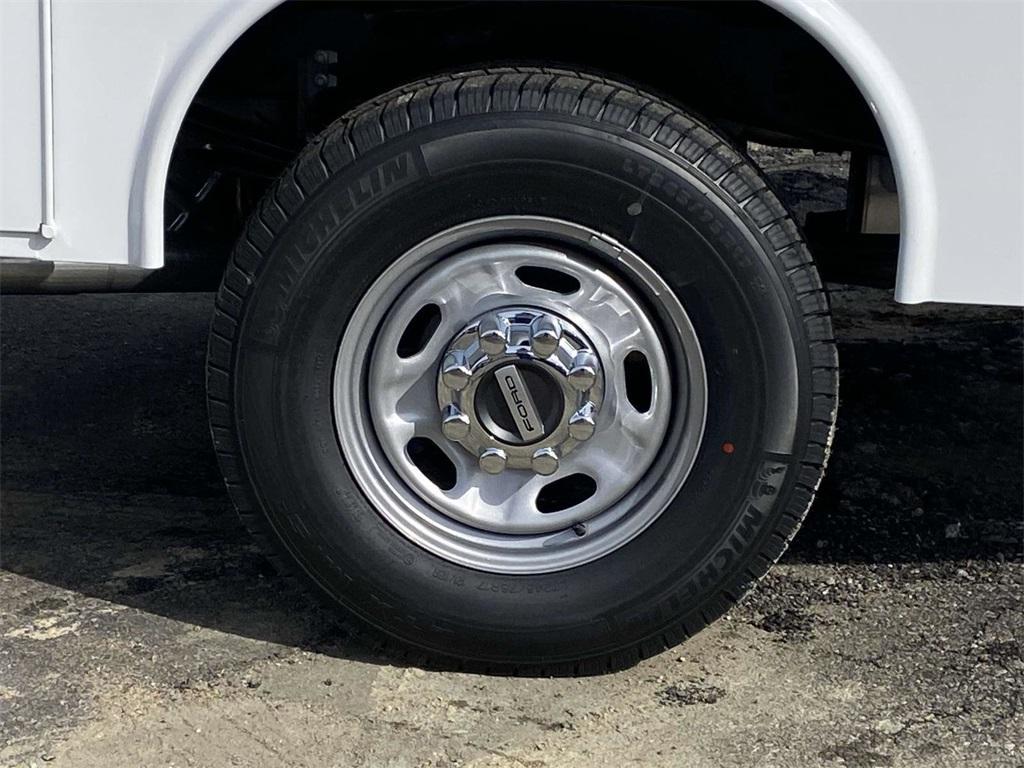 new 2024 Ford F-250 car, priced at $54,880