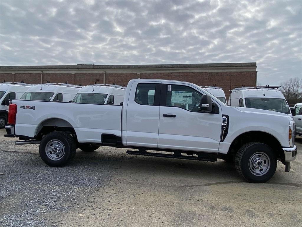 new 2024 Ford F-250 car, priced at $43,495