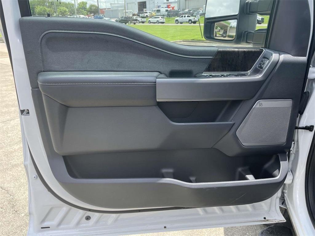 new 2024 Ford F-250 car, priced at $77,995