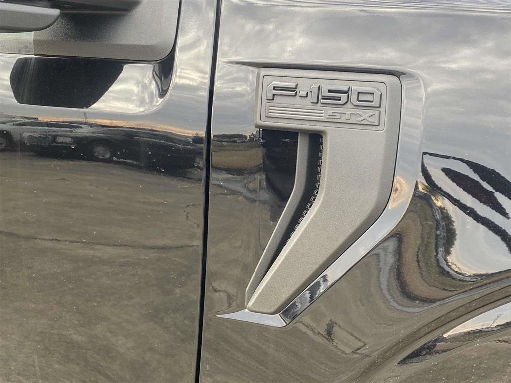 new 2025 Ford F-150 car, priced at $44,611