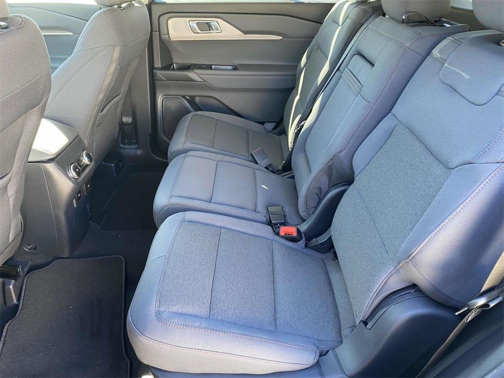 new 2025 Ford Explorer car, priced at $33,995