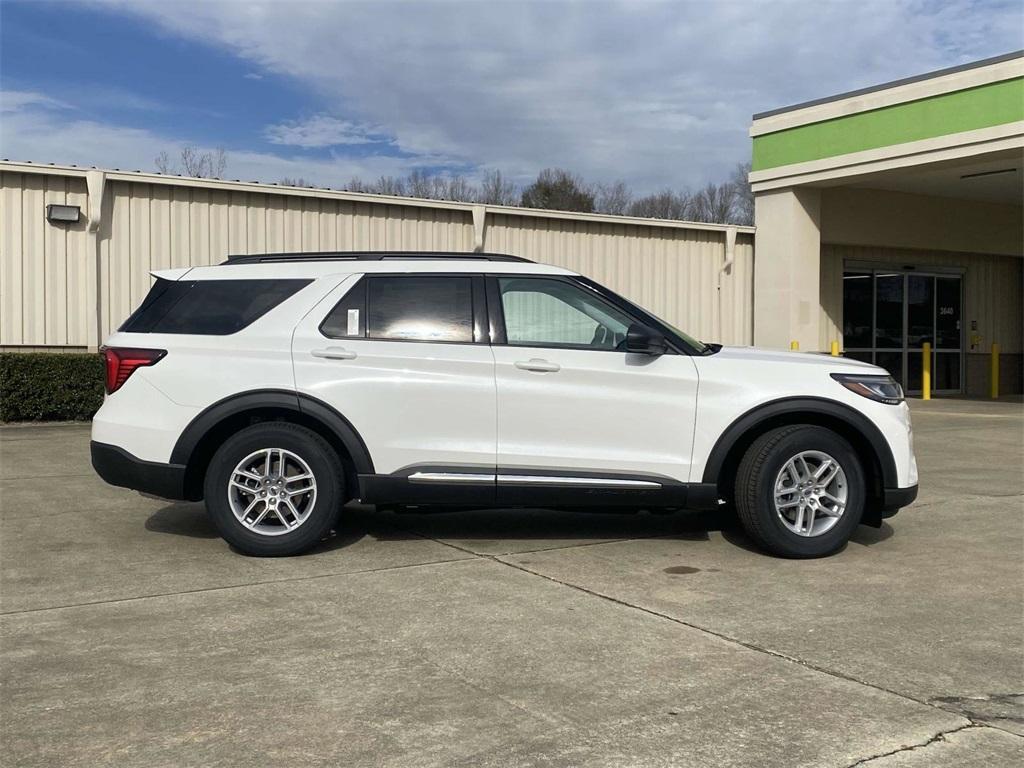 new 2025 Ford Explorer car, priced at $37,600