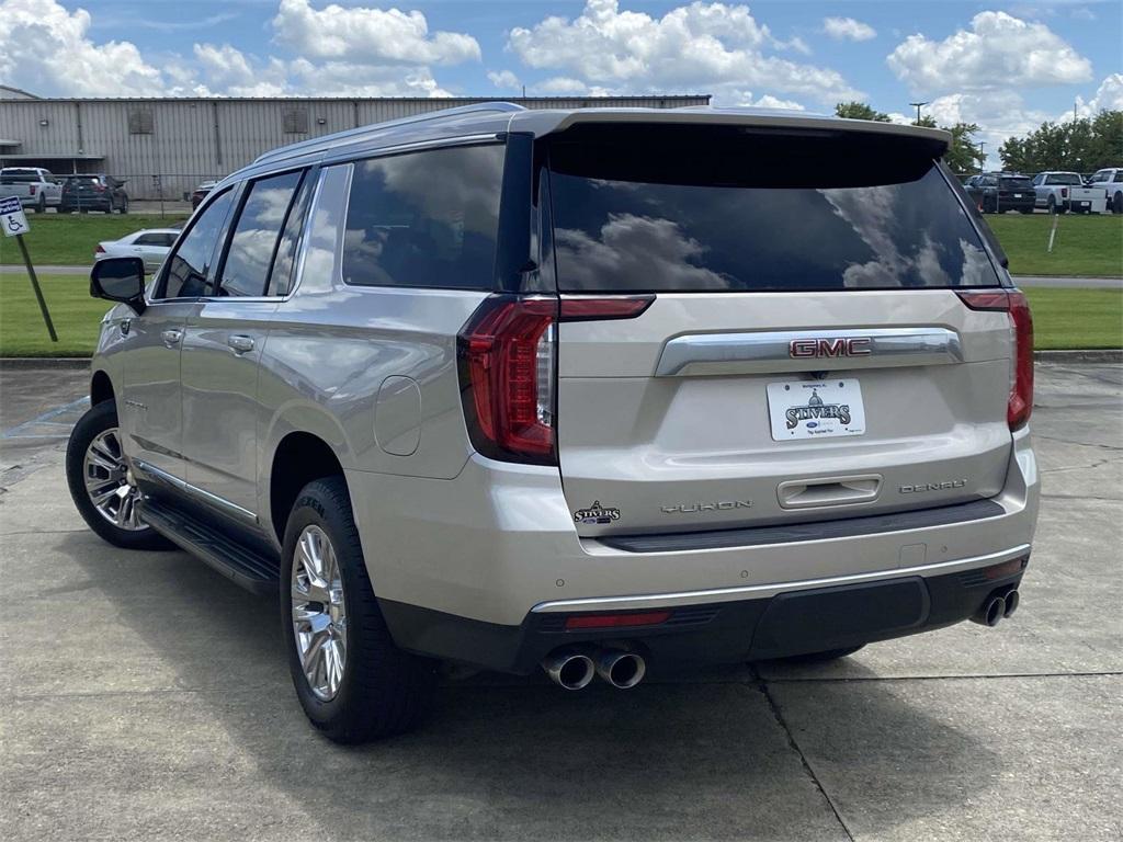 used 2022 GMC Yukon XL car, priced at $45,995