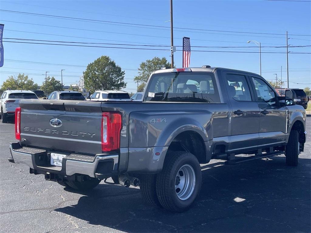 new 2025 Ford F-350 car, priced at $62,375