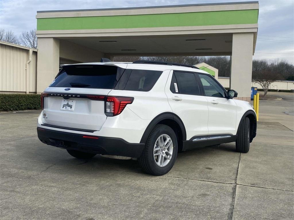 new 2025 Ford Explorer car, priced at $35,672