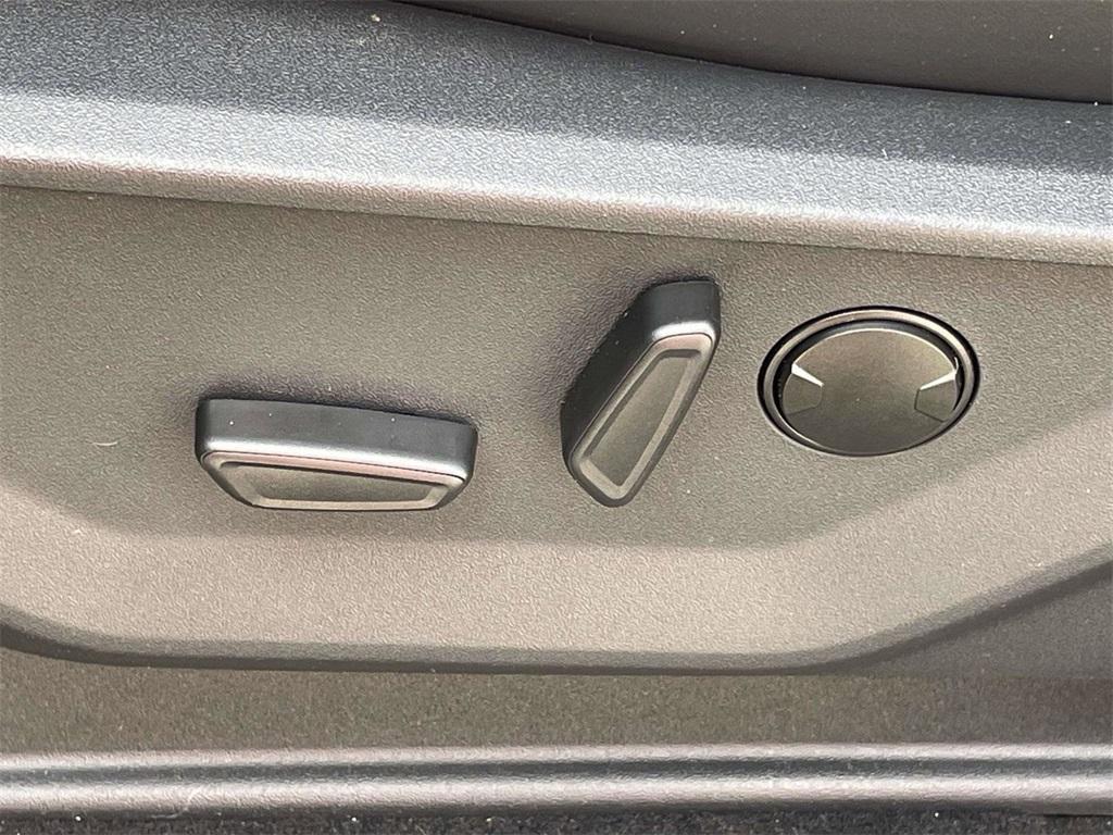 new 2025 Ford Expedition Max car, priced at $79,755