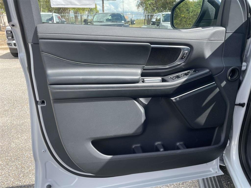 new 2025 Ford Expedition Max car, priced at $80,255