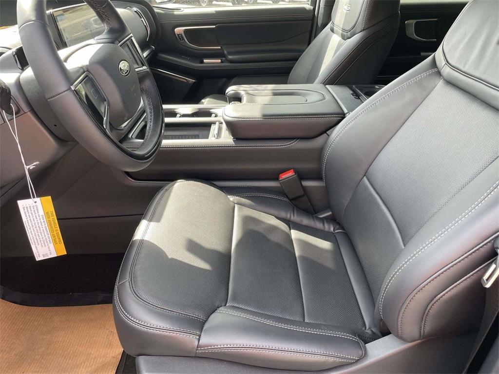 new 2025 Ford Expedition Max car, priced at $79,755