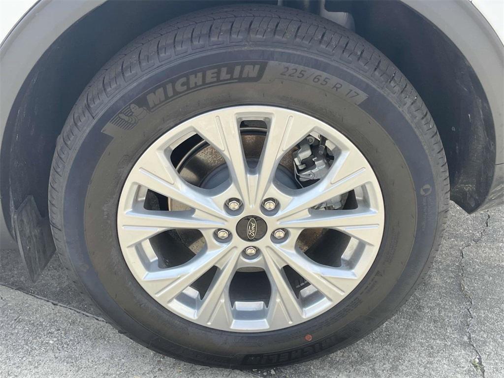 new 2025 Ford Escape car, priced at $27,918