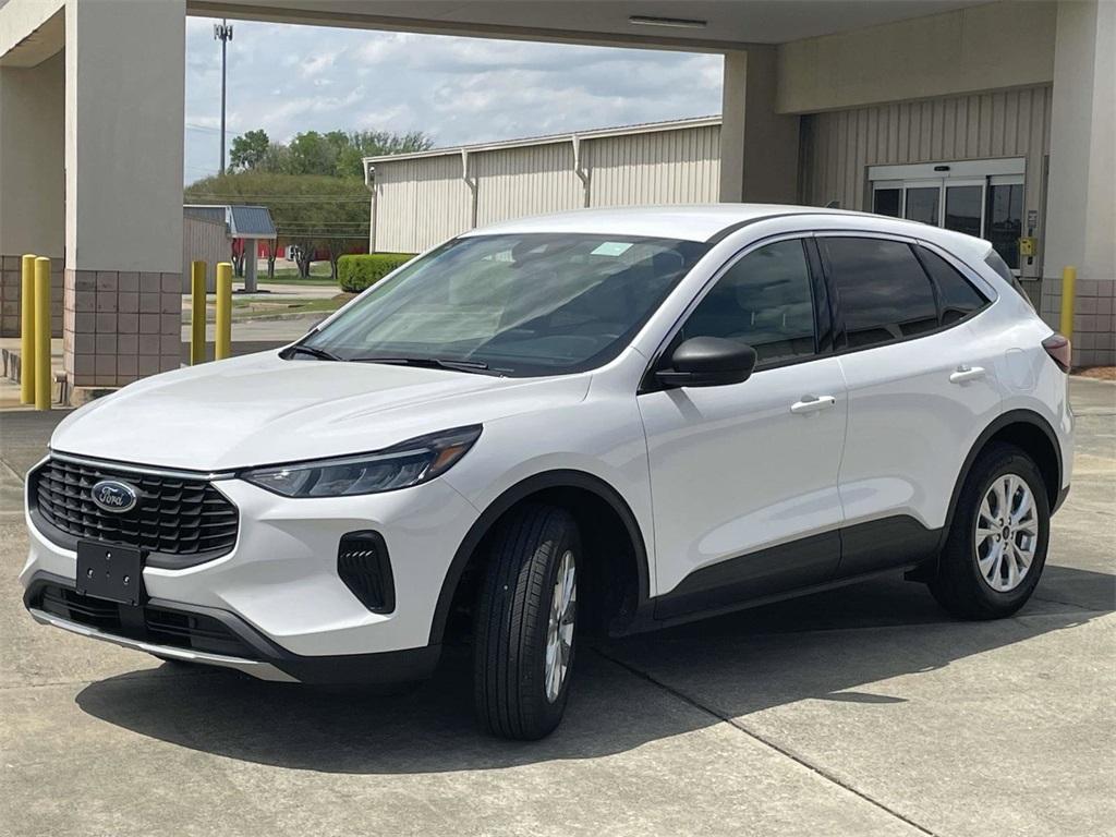 new 2025 Ford Escape car, priced at $27,918