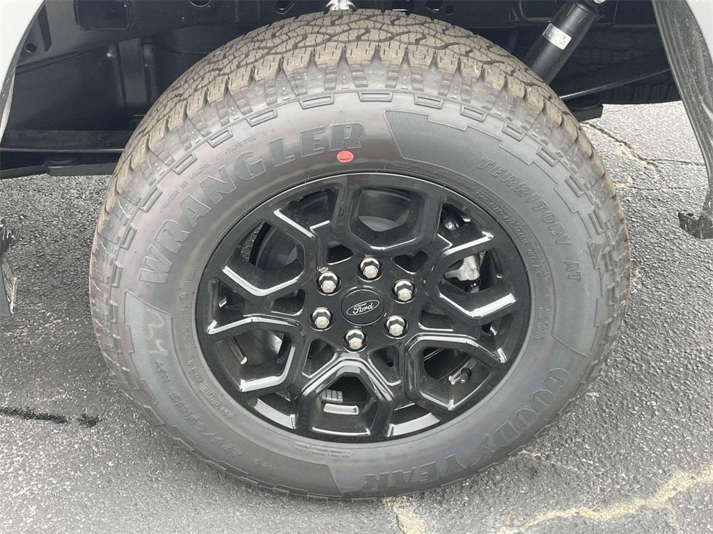 new 2025 Ford F-150 car, priced at $53,995