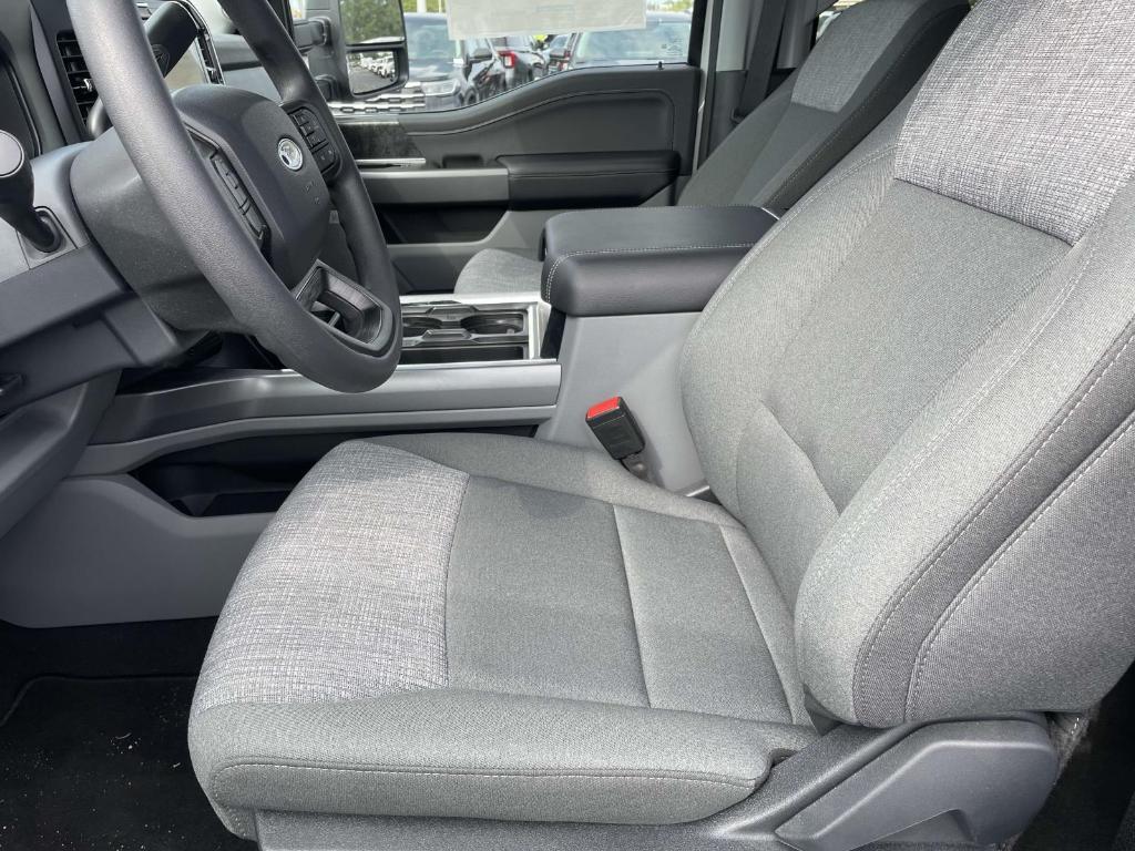 new 2025 Ford F-250 car, priced at $64,995