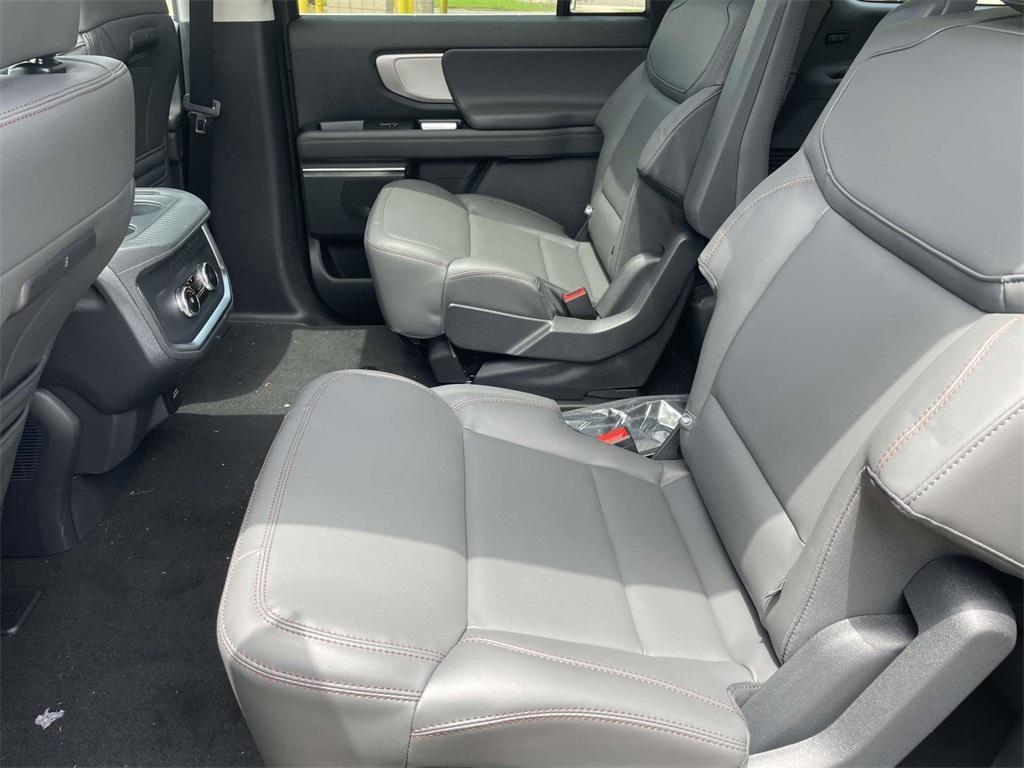 new 2025 Ford Expedition Max car, priced at $72,710