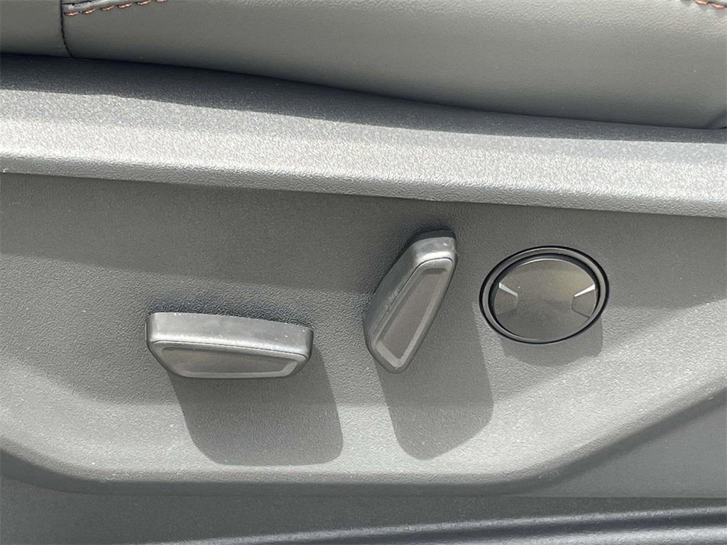 new 2025 Ford Expedition Max car, priced at $72,710