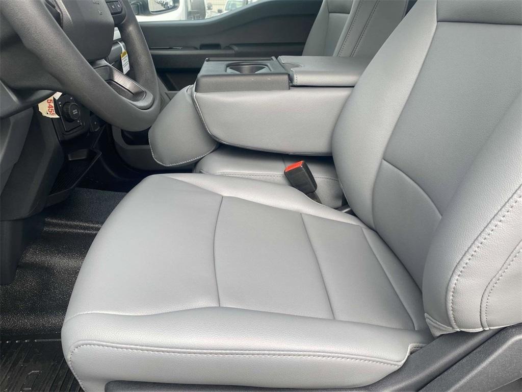 new 2024 Ford F-250 car, priced at $39,995