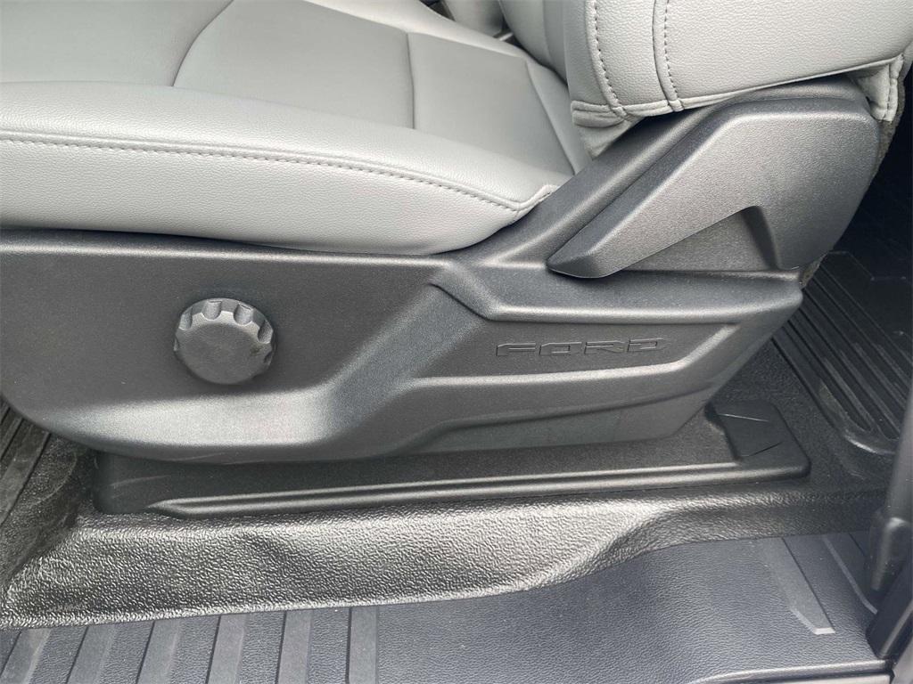 new 2024 Ford F-250 car, priced at $39,995
