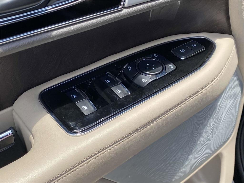 used 2024 Lincoln Navigator L car, priced at $82,995