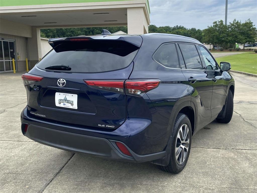 used 2021 Toyota Highlander car, priced at $28,555