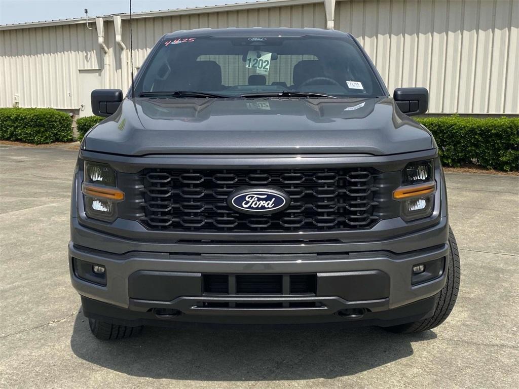 new 2025 Ford F-150 car, priced at $43,231