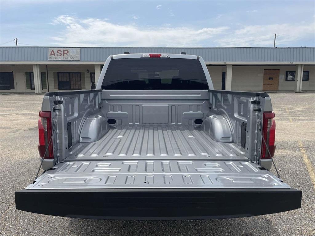 new 2025 Ford F-150 car, priced at $42,995