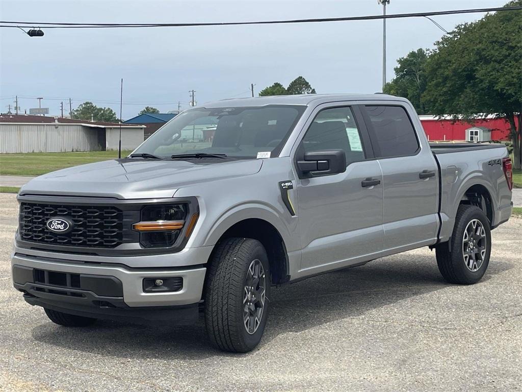 new 2025 Ford F-150 car, priced at $42,995