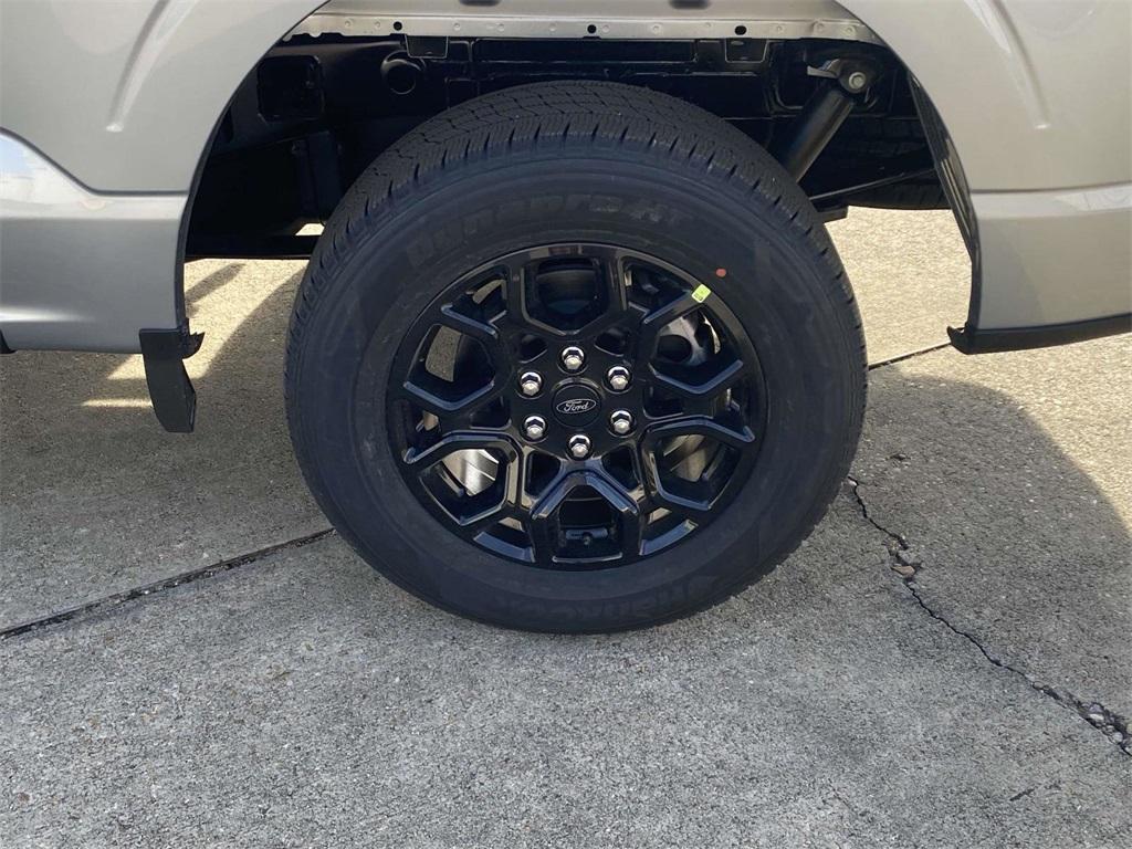 new 2025 Ford F-150 car, priced at $38,995