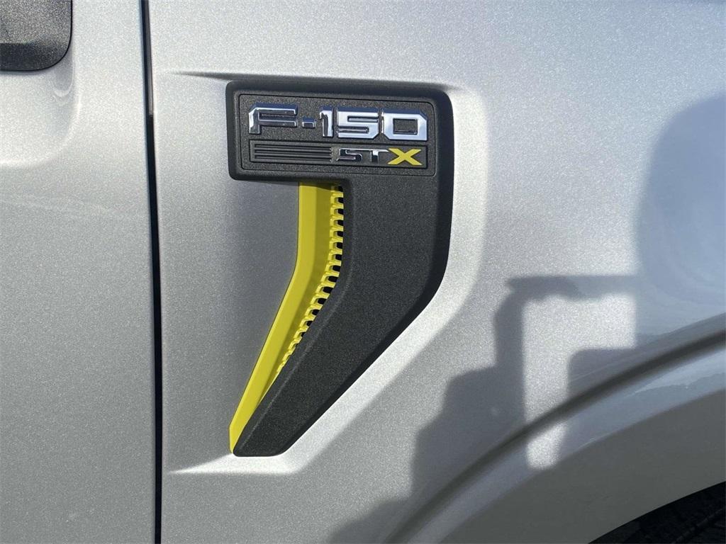 new 2025 Ford F-150 car, priced at $38,995