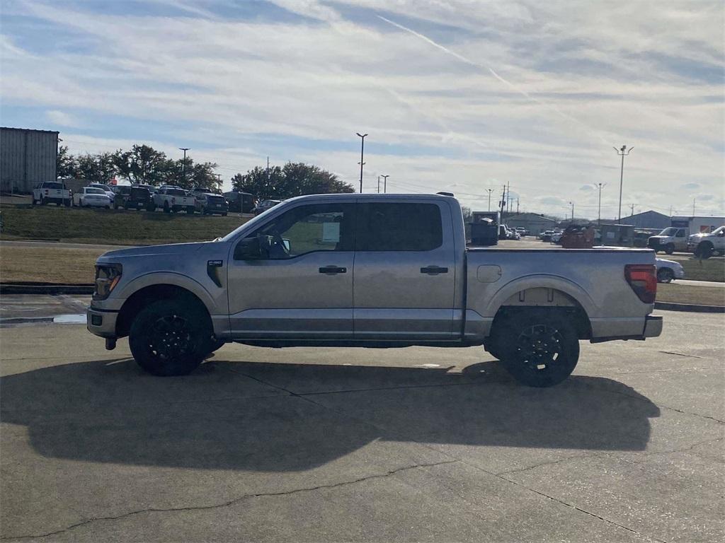new 2025 Ford F-150 car, priced at $38,995