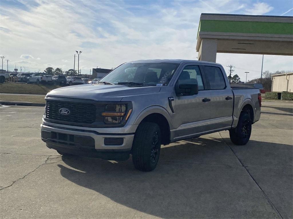 new 2025 Ford F-150 car, priced at $38,995