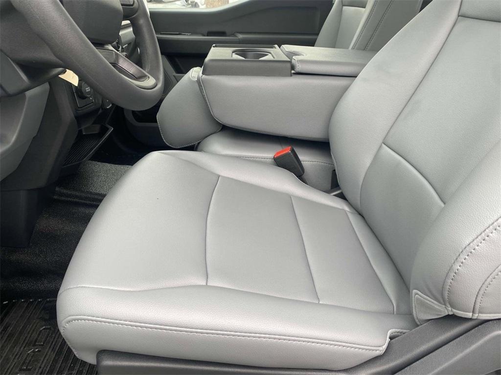 new 2024 Ford F-250 car, priced at $39,995