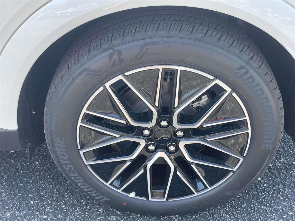 new 2025 Ford Mustang Mach-E car, priced at $37,685