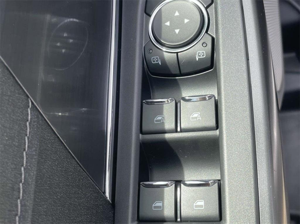 new 2025 Ford F-150 car, priced at $61,998