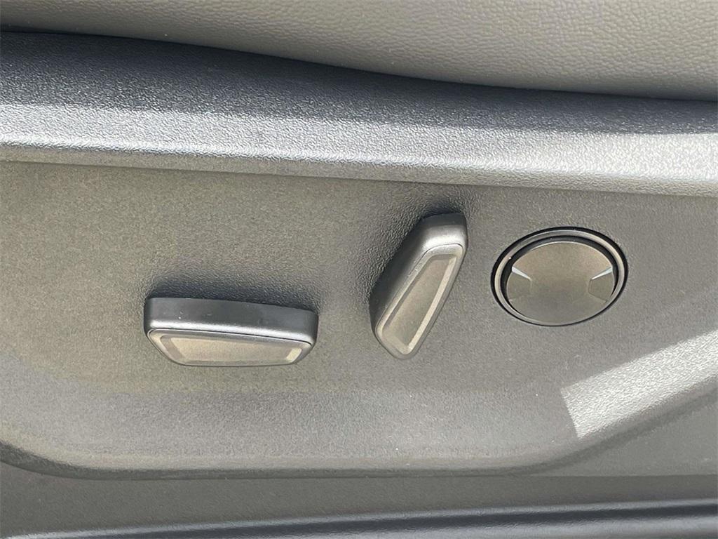 new 2025 Ford F-150 car, priced at $61,998