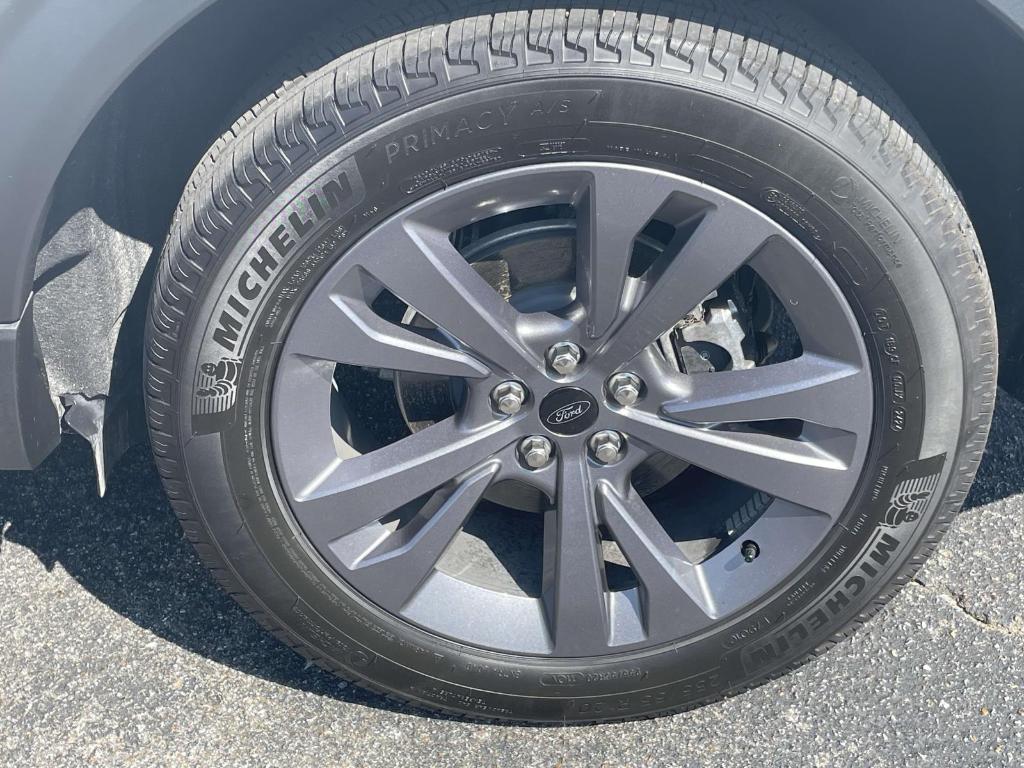 new 2025 Ford Explorer car, priced at $46,258