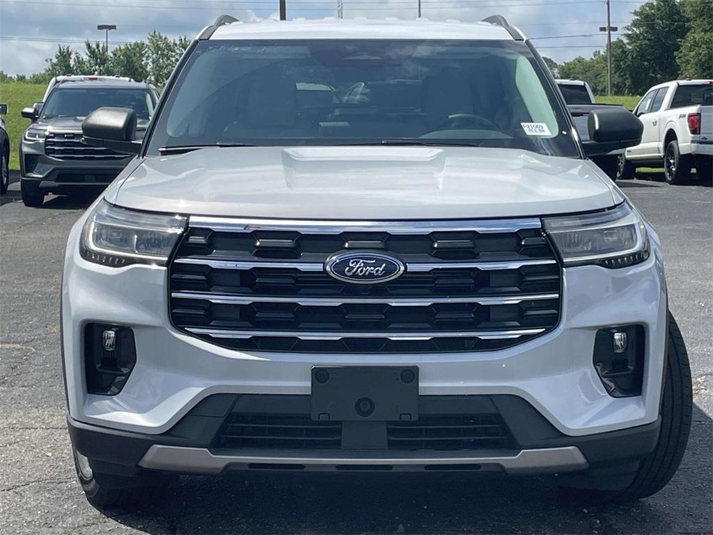 new 2025 Ford Explorer car, priced at $39,995