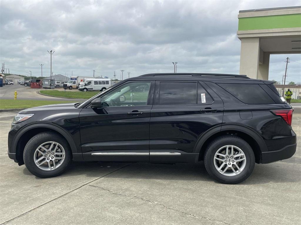 new 2025 Ford Explorer car, priced at $35,013