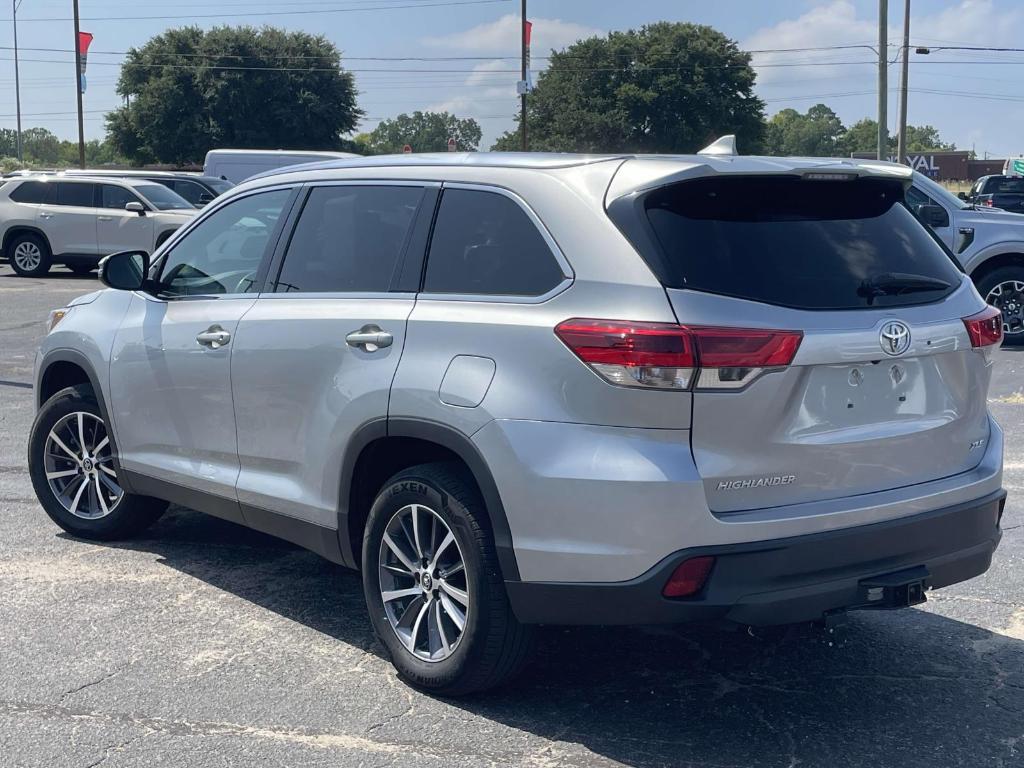 used 2019 Toyota Highlander car, priced at $22,100